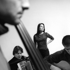 Helin-Mari Arderi Trio