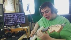 Man plays Van Halen's Eruption without actually learning it