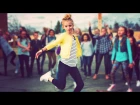 GRADE SCHOOL DANCE BATTLE! BOYS VS GIRLS! // ScottDW