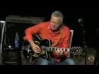 Tommy Emmanuel Plays Chet Atkins' "Dark Eyes" Guitar at The Country Music Hall of Fame ~ Nashville