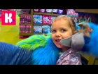 Miss Katy в Дубаи День#8 едем в магазин игрушек катаемся с горки shoping in kids toy store