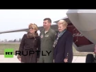 В Литву прилетели два самолета F-22 американских ВВС Президент Литовской Республики Даля Грибаускайте лично поприветствовала летчиков.